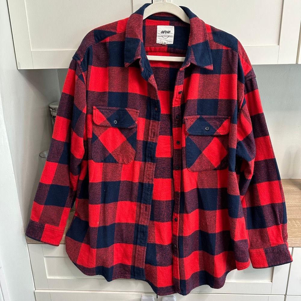 Aerie Lumber Jane Flannel Shirt Women M Red Navy Buffalo Plaid Buttons Oversized